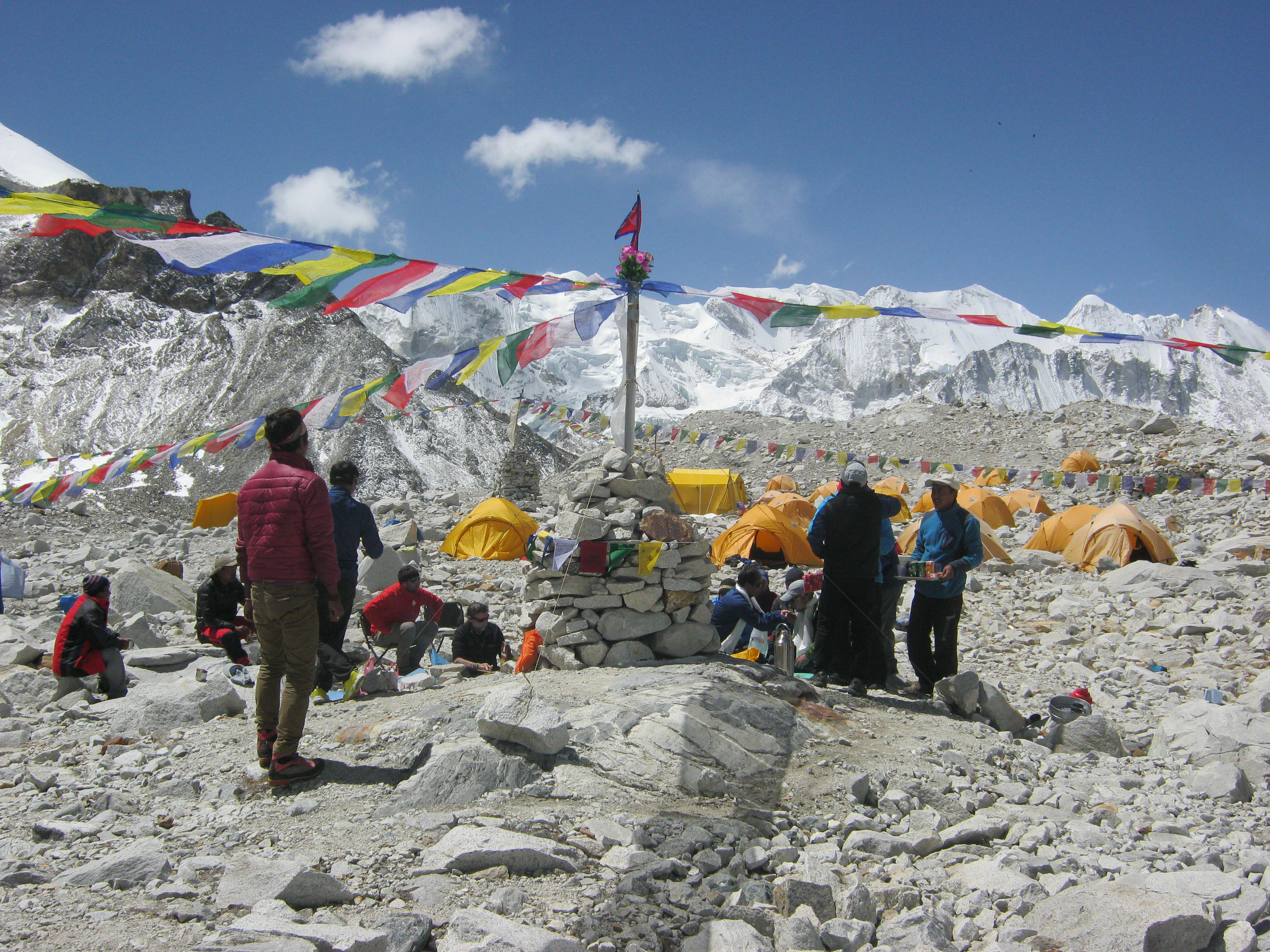 Makalu Base Camp Trek via Baule Pass